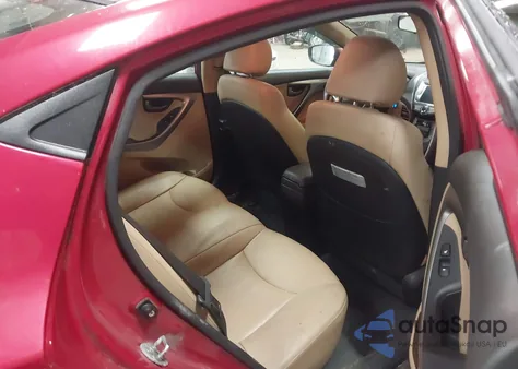 2013 Hyundai Elantra Limited z USA, uszkodzony, nr VIN KMHDH4AE4DU942218